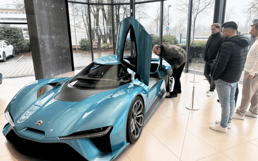 Besuch im NIO Hub München